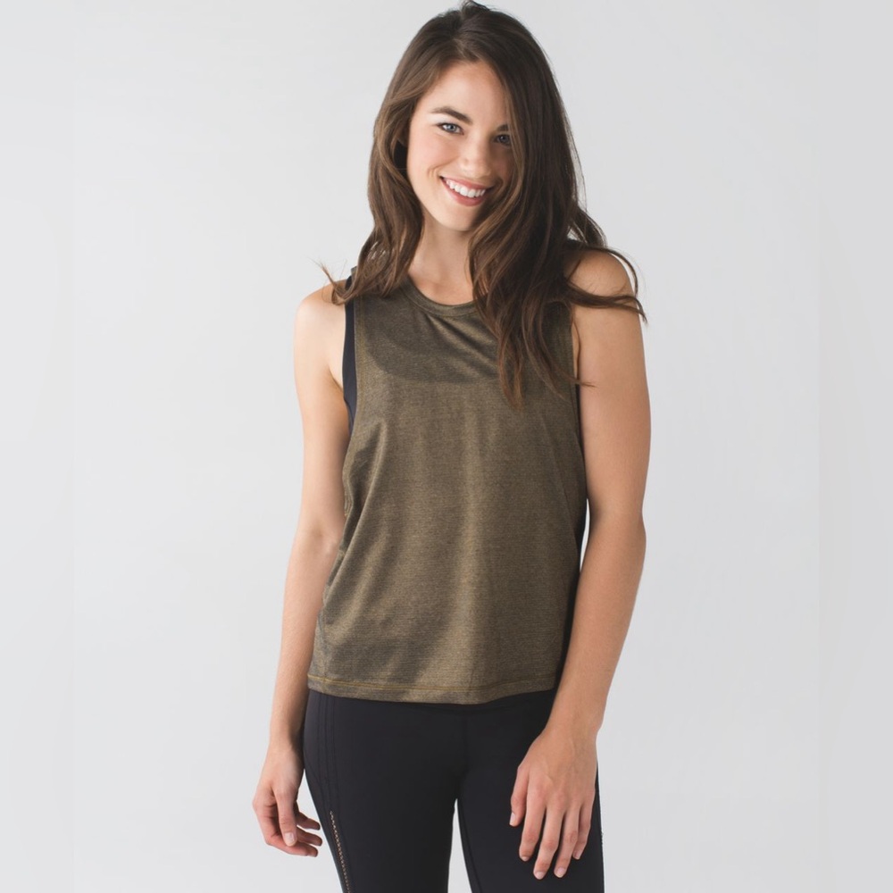 Lululemon Cardio Squad Tank
Heathered Black / Gold